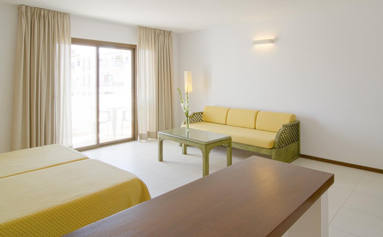 Apartamentos Bon Lloc Santa Eularia des Riu Exteriér fotografie