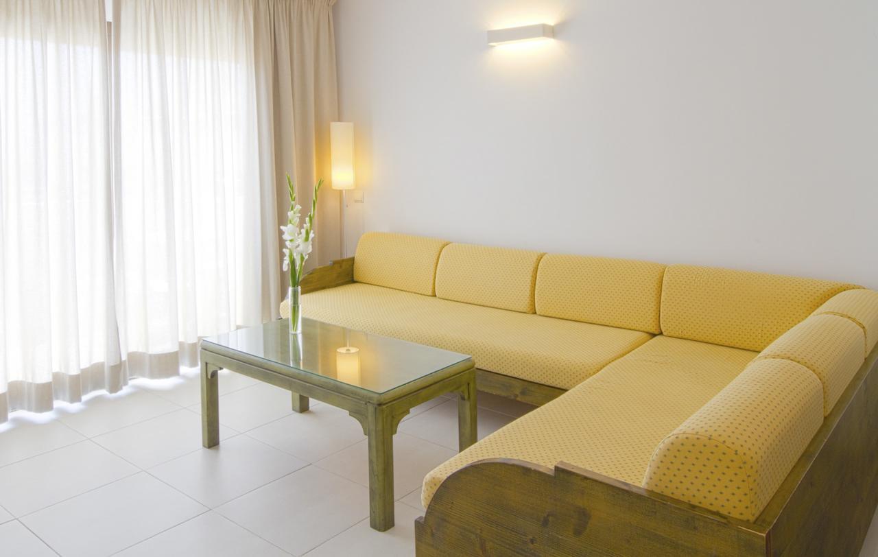 Apartamentos Bon Lloc Santa Eularia des Riu Exteriér fotografie