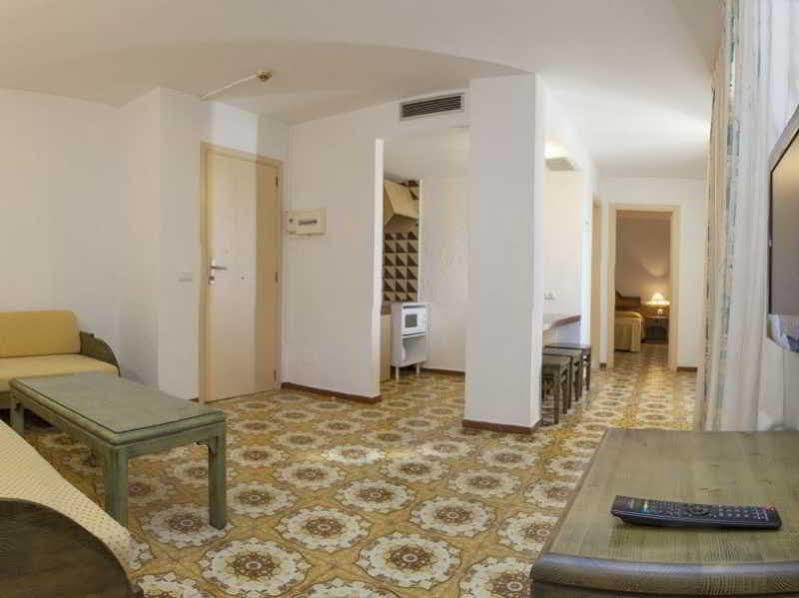 Apartamentos Bon Lloc Santa Eularia des Riu Exteriér fotografie