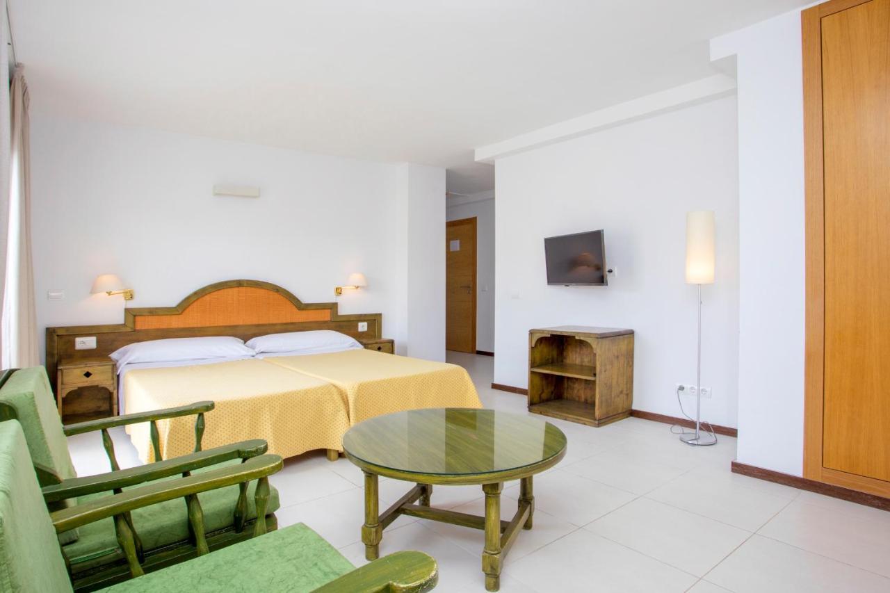 Apartamentos Bon Lloc Santa Eularia des Riu Exteriér fotografie