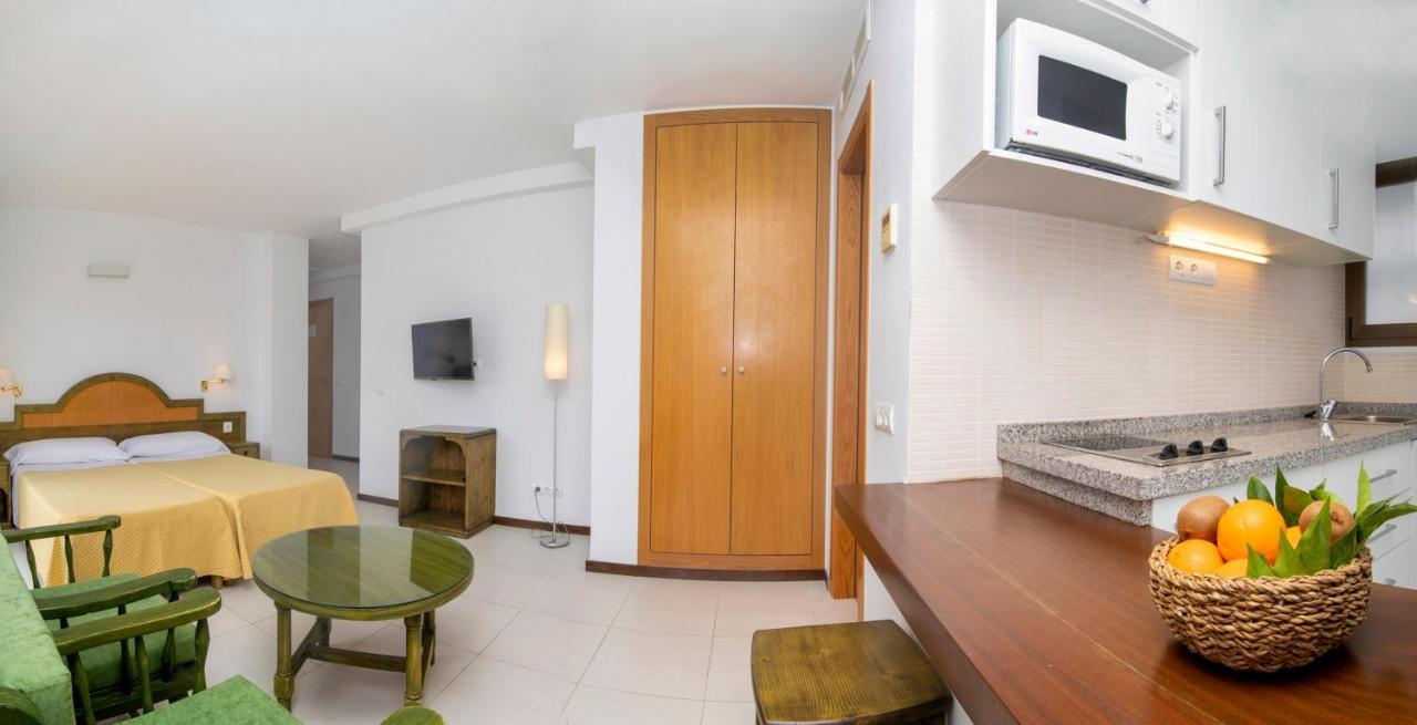 Apartamentos Bon Lloc Santa Eularia des Riu Exteriér fotografie